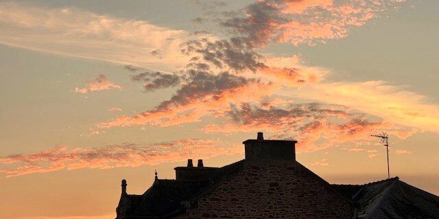 Red sky at night